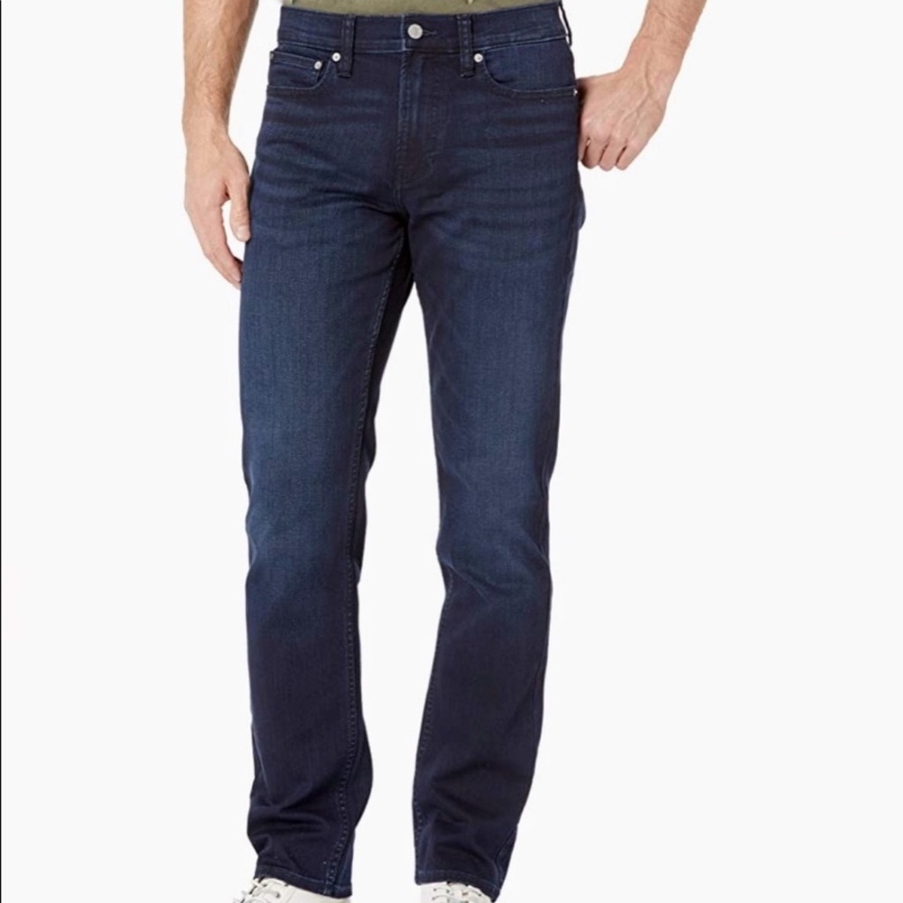Calvin Klein Straight Leg Blue Dark Wash Jeans Size 31